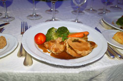 チキンフィレ　赤ワインソー